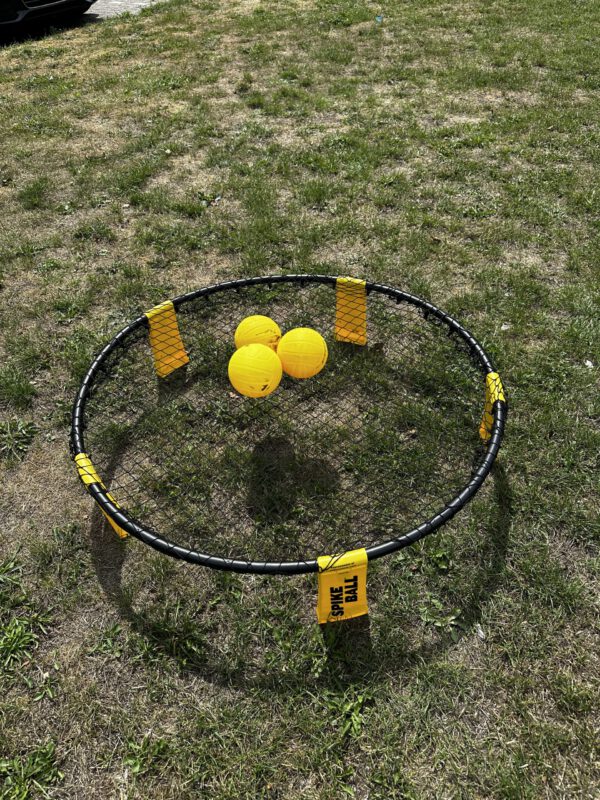 Spikeball